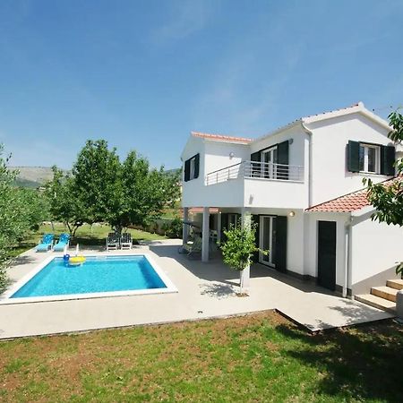 Вилла House Viki Plano Экстерьер фото