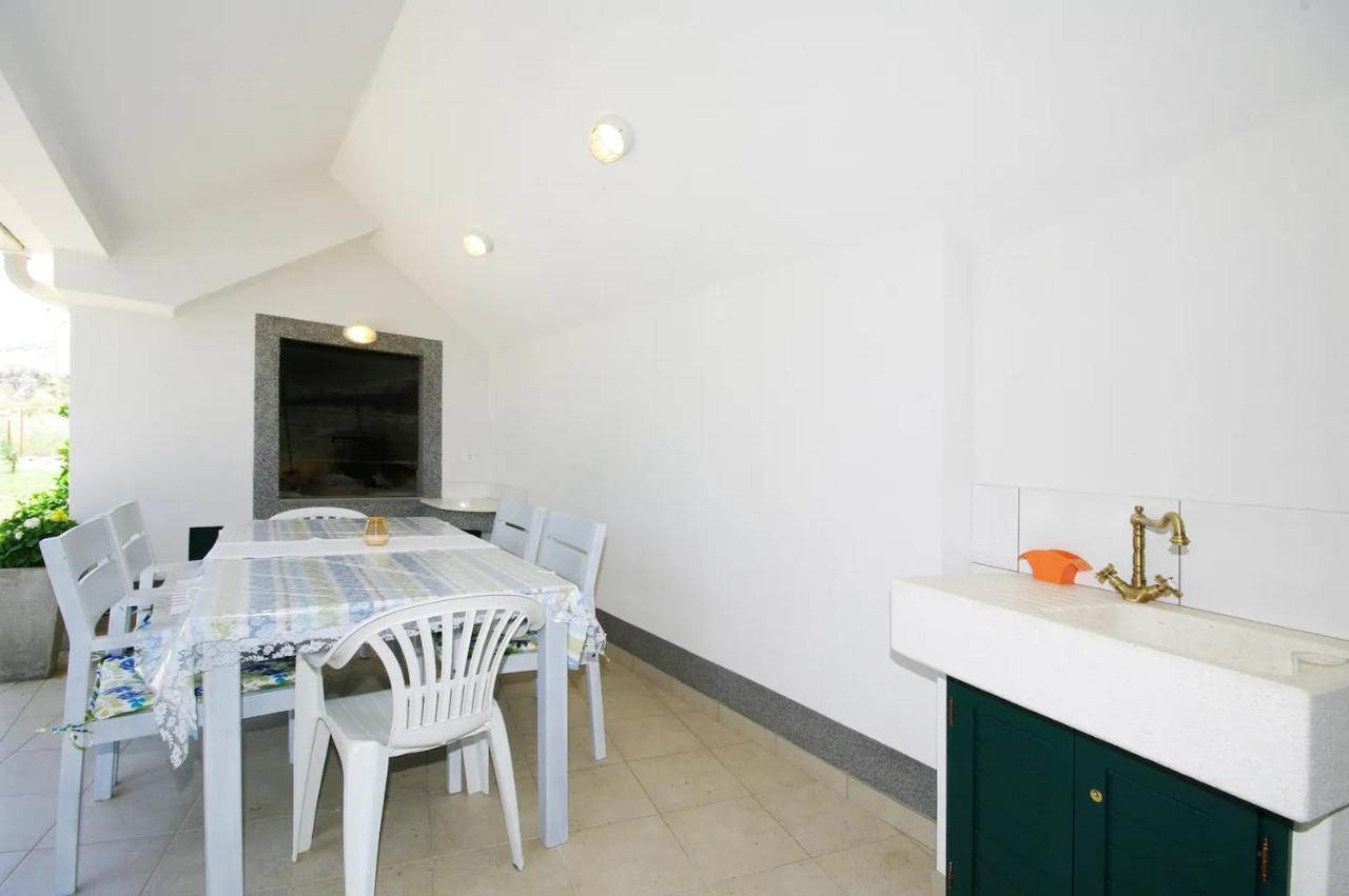 Вилла House Viki Plano Экстерьер фото