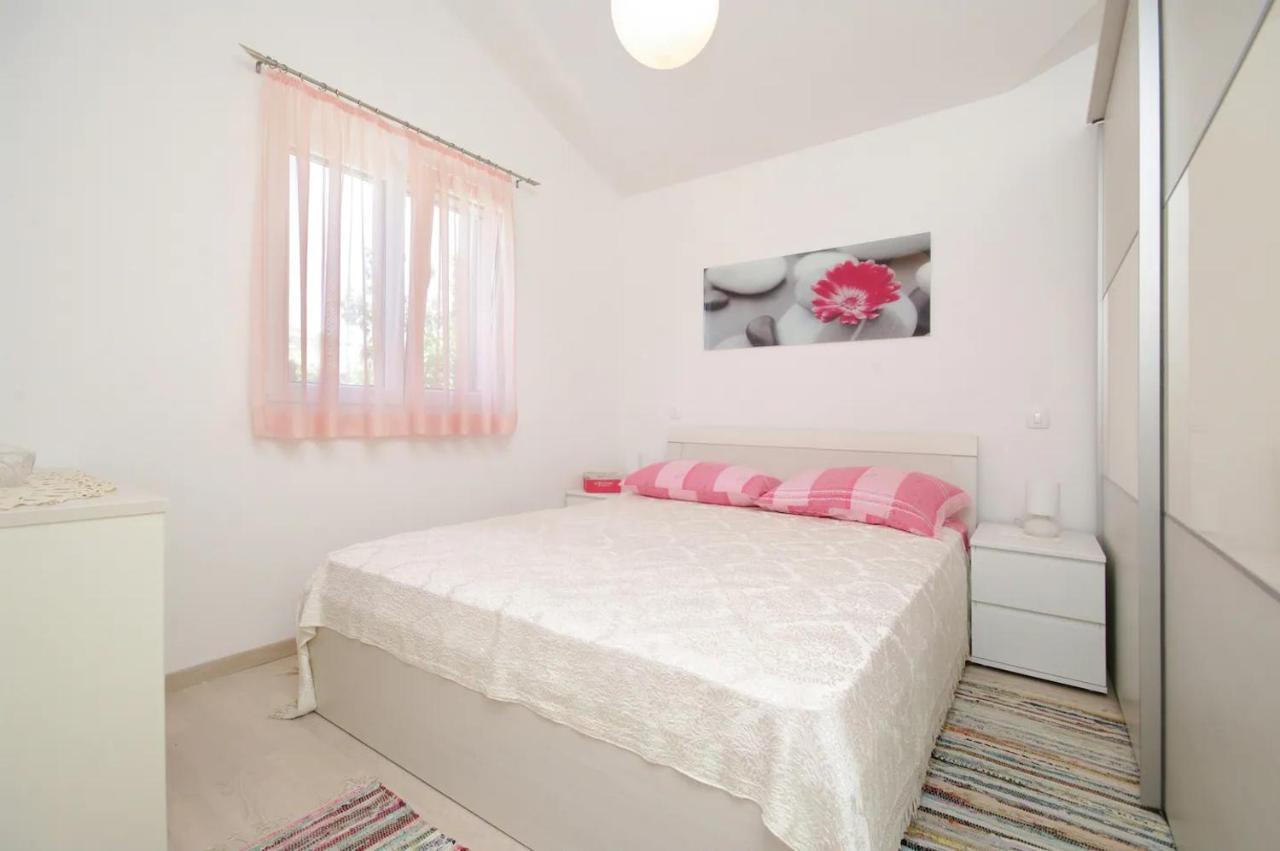 Вилла House Viki Plano Экстерьер фото