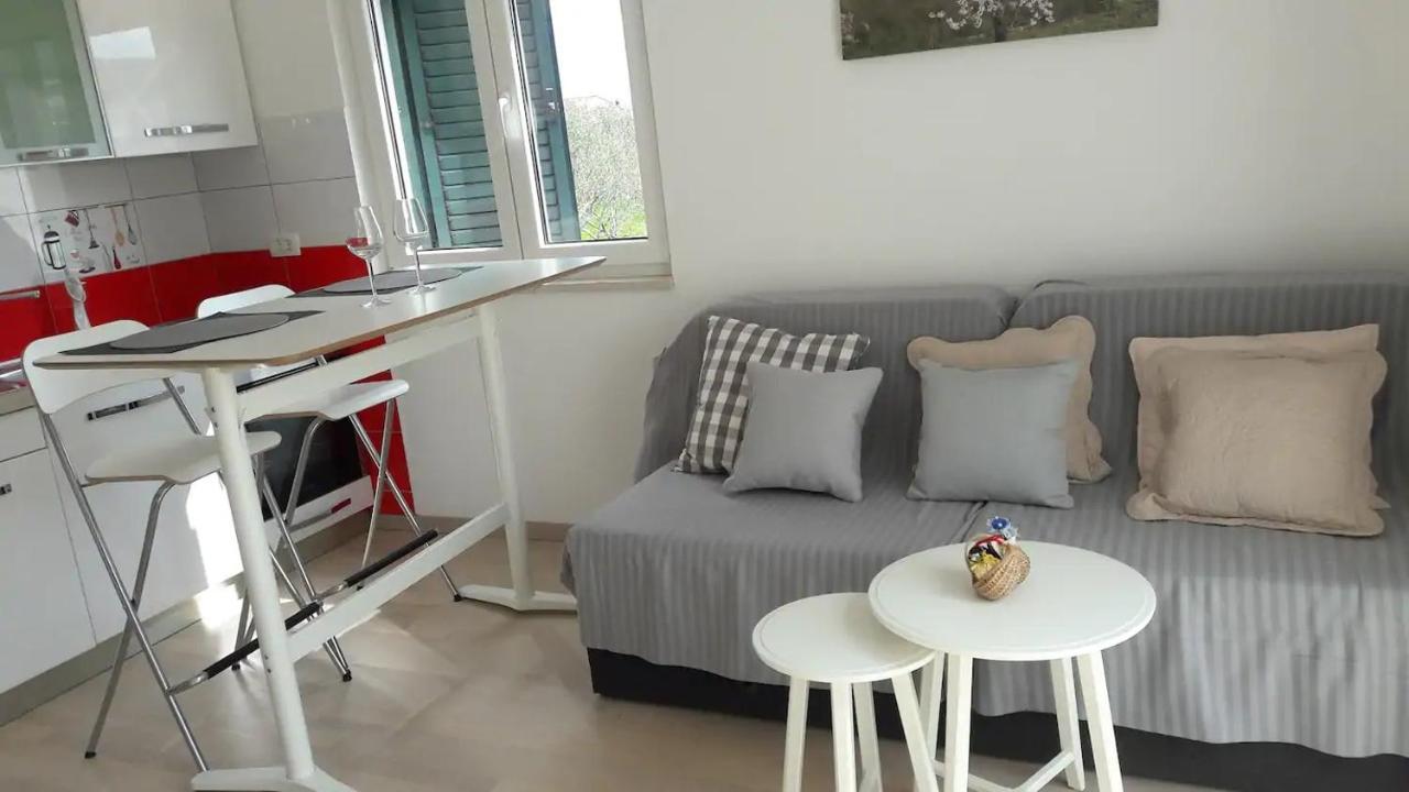 Вилла House Viki Plano Экстерьер фото