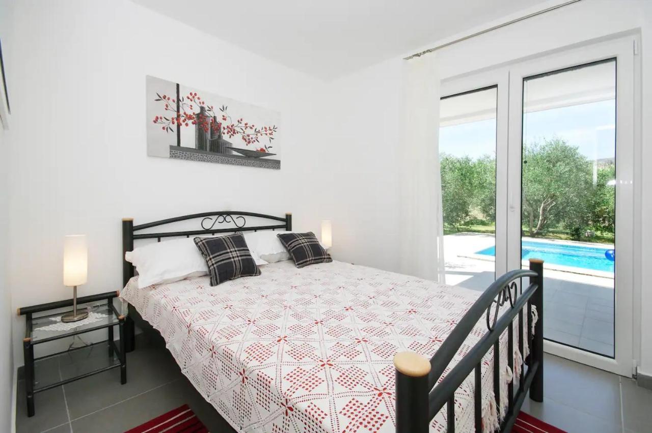 Вилла House Viki Plano Экстерьер фото